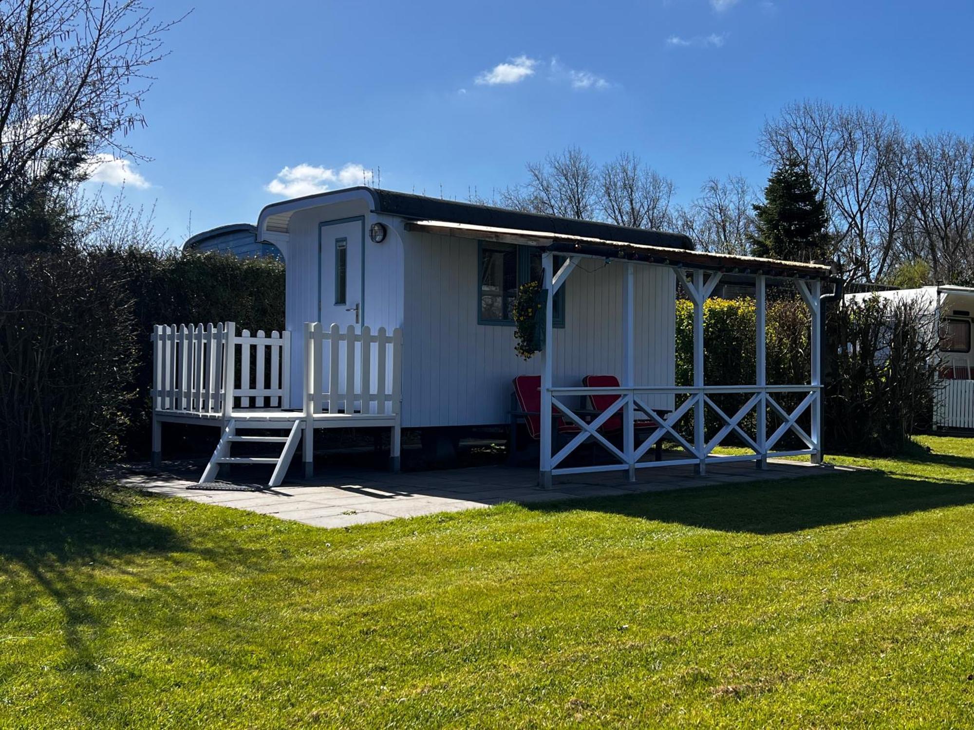 Shepherds Hut Oostvoorne Bagian luar foto